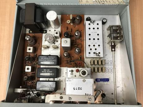 SB-300 inside top
